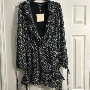 NWT Black/White Floral Kittenish Dress (XL)